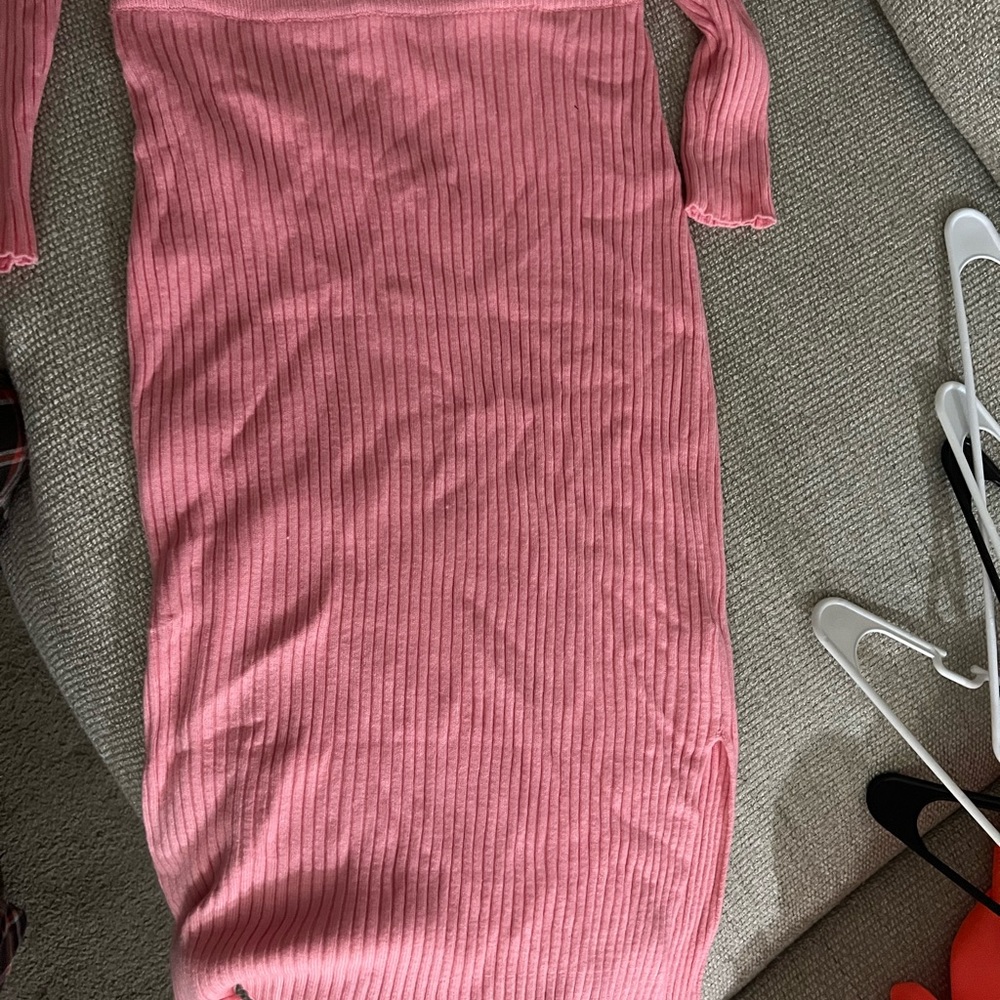 Two piece set - Picture 2 of 3